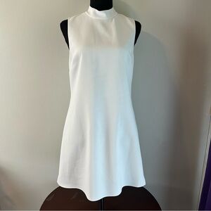 Alice + Olivia White Mock Neck Shift Dress Women’s Size 6